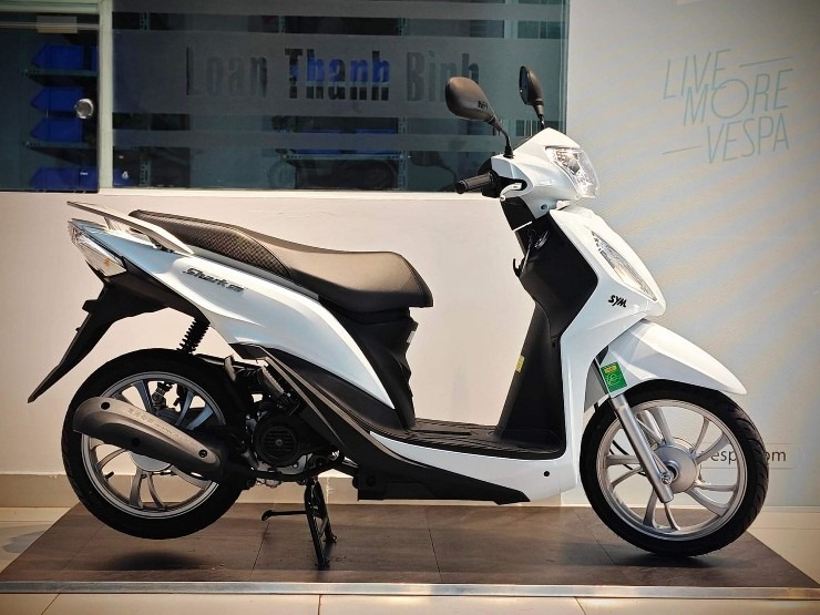 Honda Vision 50cc giá bao nhiêu và bán ở đâu? 6 vision 50cc