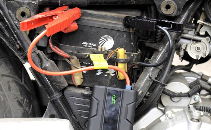 xe không nổ máy được do ắc quy hết điện